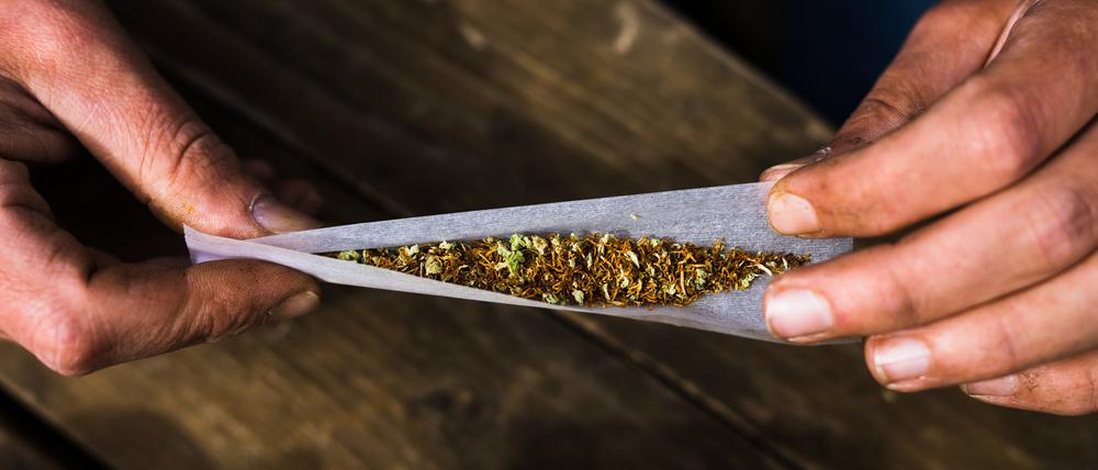 Zur Cannabis-Freigabe will der Bundestag an diesem Montag die Meinung von Experten hören. 