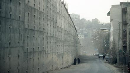 Eine Außenmauer des berüchtigten Evin-Gefängnisses in Teheran im Iran. (Archivbild)