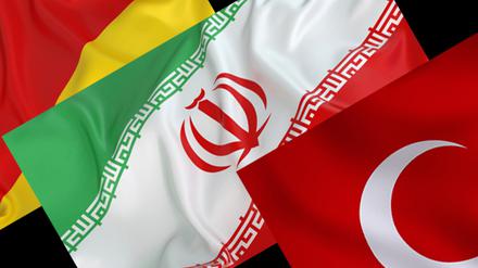 Flaggen Deutschlands, des Iran und der Türkei 