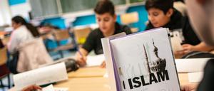 Islamunterricht in einer siebten Klasse in der Frankfurter Ernst-Reuter-Schule. 