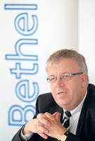 Pastor Ulrich Pohl ist Vorstandsvorsitzender der Bodelschwingh'schen Stiftungen Bethel. Die Stiftungen gelten als größte Diakonische Einrichtung Europas.