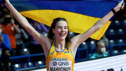 Hochspringerin Jaroslawa Mahutschich gewann kurz nach Beginn der russischen Invasion die Goldmedaille bei der Hallen-WM