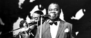 Jazzmusiker Louis Armstrong 1965 in Ost-Berlin. Es geht um die Musik – „forget about all the other bullshit“