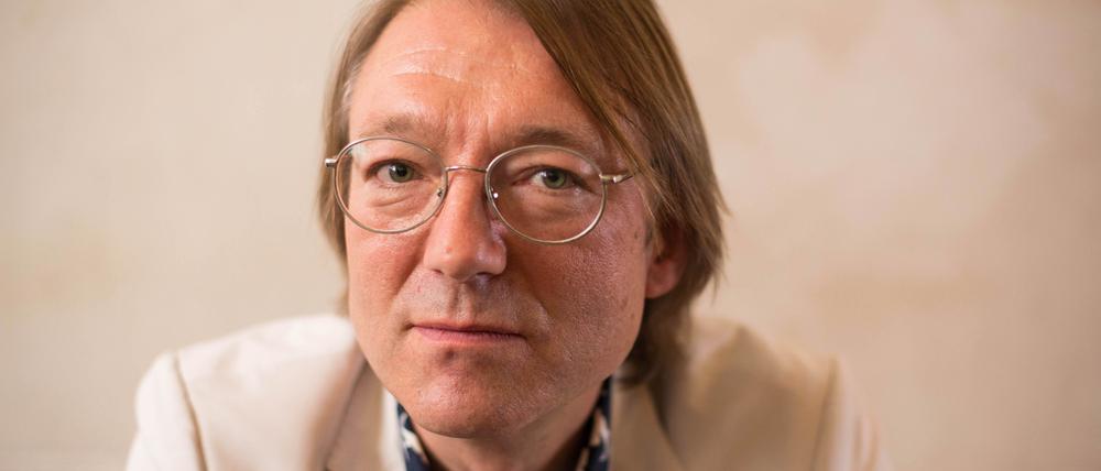 Jochen Distelmeyer im Konzert Lasst uns Liebe sein