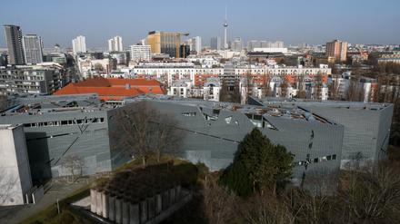 Blick auf das Jüdische Museum Berlin, das nach den Plänen von Daniel Libeskind in der Lindenstraße in Kreuzberg erbaut wurde. Das Museum hat sich «nach intensiver Diskussion» von einem freiberuflichen Tourguide getrennt.