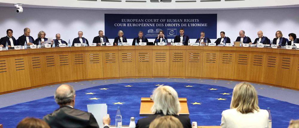 Die Richter des Europäischen Gerichtshofs für Menschenrechte bei der Anhörung der Klage aus Portugal. 