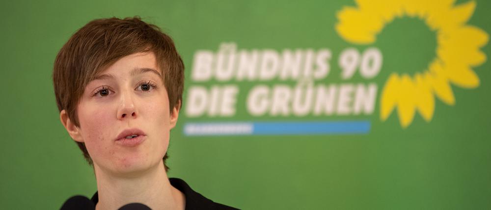 Julia Schmidt, Landesvorsitzende von Bündnis 90/Die Grünen, spricht 20219 beim Landesparteitag ihrer Partei.