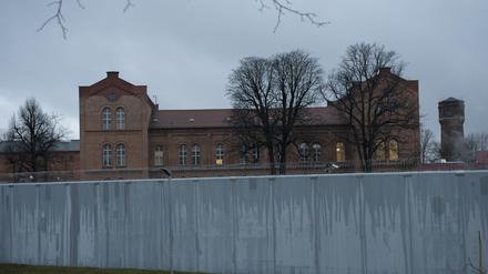 Blick auf die Justizvollzugsanstalt (JVA) Plötzensee in Berlin. 
