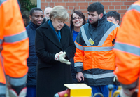 So bunt wie im Ausbildungszentrum der Berliner Verkehrsbetriebe, das die Kanzlerin 2014 besuchte, geht es in ihrer Partei noch nicht zu. Auch die Koalitionspartnerin SPD hinkt hinterher.