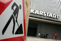 Bis zu 30 Häuser könnten im Zuge der Sanierung geschlossen werden, heißt es aus dem Karstadt-Aufsichtsrat.