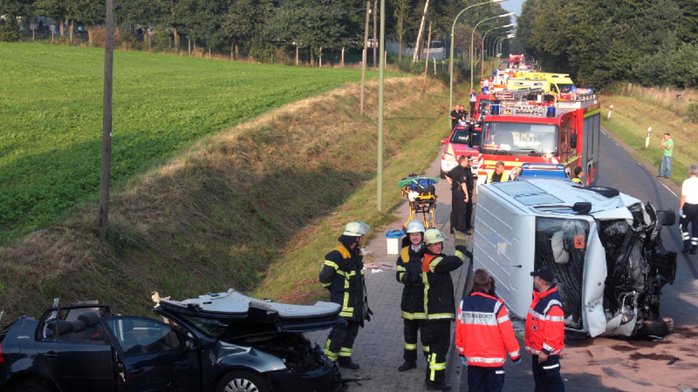 Unfall: Kindergartenbus bei Osnabrück verunglückt