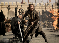 Michael Fassbender als Aguilar in einer Szene des Films "Assassin's Creed".