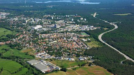 Luftbild Potsdam, Kirschsteigfeld, Drewitz, Autobahn Aufnahmedatum:27.05.2023
