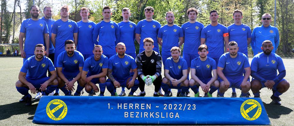 Die Sportfreunde Kladow sind zum dritten Mal seit 2019 Meister geworden und spielen nun in der Fußball-Landesliga. 
