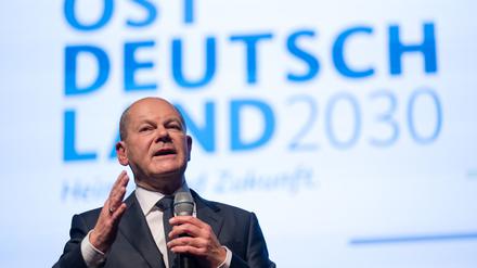 Auf der Suche nach positiver Energie für den Osten: Kanzler Olaf Scholz in Leipzig.