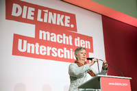 Katina Schubert, Linke-Landesvorsitzende, spricht beim Landesparteitag ihrer Partei.
