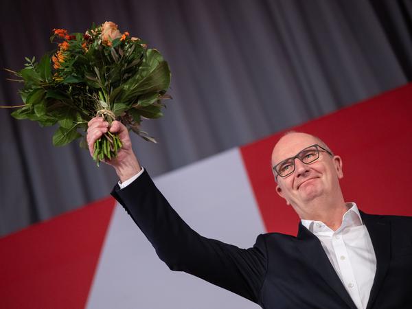Im November wurde Dietmar Woidke, seit zehn Jahren Ministerpräsident, als SPD-Landeschef wiedergewählt. 
