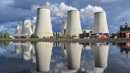 Das Kraftwerk Jänschwalde geht bis 2028 vom Netz. Für die Lausitz bedeutet der Kohleausstieg einen großen Umbruch. 
