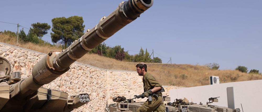 Israelischer Soldat an der Grenze zum Libanon.