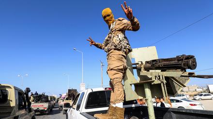 Waffen sind im Bürgerkriegsland Libyen allgegenwärtig.