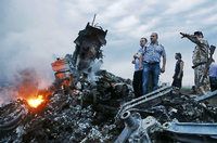 Grauen am Absturzort von Malaysia Airlines Flug MH17.