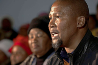 Mandla Mandela - seine Eigenmächtigkeiten befeuern Streit und Neid in der Familie.