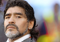 Mit Graubart und Brilli: Maradona wird 50. Am 30. Oktober 1960 wurde Dieguito in Lanus bei Buenos Aires geboren. Hier eine Bildergalerie als Gratulation.