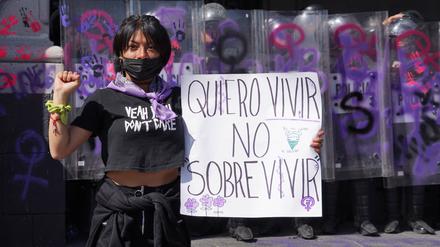 Seit langem demonstrieren Frauen in Mexiko gegen die Femizide im Land – hier am 8. März vergangene Woche, dem Welt-Frauentag.