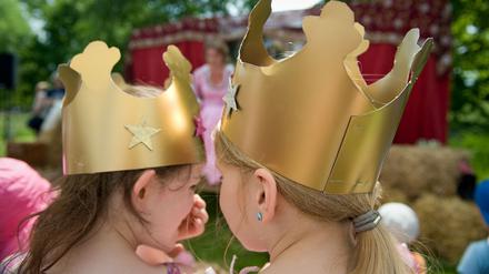Am 1. Juni sind Kinder in Brandenburg Königinnen und Könige. 