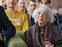 „Arbeit gegen das Vergessen“: Holocaust-Überlebende Margot Friedländer bekommt Mevlüde-Genç-Medaille in Berlin verliehen