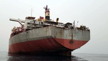 Der marode Öltanker „FSO Safer“ liegt seit Jahren vor der Küste des Jemen. Nach Angaben der Vereinten Nationen ist er eine tickende Zeitbombe.