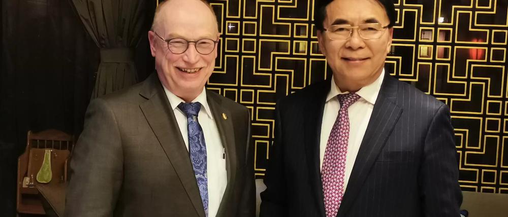 Der ehemalige CAS-Präsident Bai Chunli und Max-Planck-Präsident Martin Stratmann im April 2019 in Peking