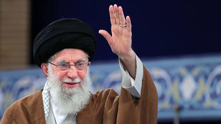 Ali Chamenei ist als Revolutionsführer der mächtigste Mann im Iran.