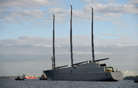 Die Mega-Segelyacht "White Pearl" geht am Montag in Kiel (Schleswig-Holstein) auf eine erste Probefahrt. Der mit 90 Meter hohen Masten ausgestattete Dreimaster wurde auf der Werft "German Naval Yards" gebaut und gehört vermutlich einem russischen Milliardär.