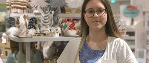 "Meine Lehre" für Berliner Wirtschaft: Ich bin Erika Rutz (18) und Lehrling* zur Drogistin bei dm Drogeriemarkt im Siemensdamm im zweiten Lehrjahr.