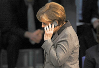 Angela Merkel hätte offenbar schon länger vor der Ausspähung ihres Handys gewarnt sein können.