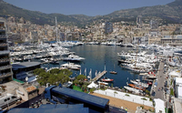 Eine Wohnimmobilie mit direktem Blick auf den Jachthafen in Monaco kann sich nicht jeder leisten.