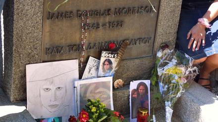 Für immer geliebt: Das Grab von Jim Morrison auf dem Pariser Friedhof Père Lachaise.