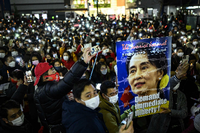 Wegen Bislang Grossten Protesten Am Samstag Militar In Myanmar Sperrt Nach Putsch Das Internet Und Twitter Politik Tagesspiegel