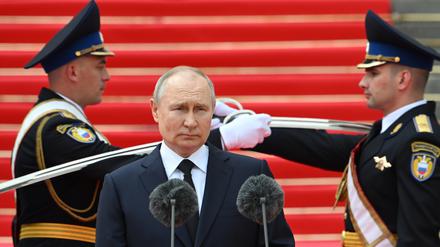 Russlands Präsident Putin bei einer Rede vor Einheiten der russischen Nationalgarde (Rosgvardiya) Ende Juni in Moskau