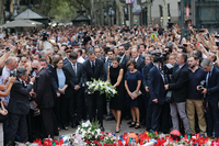 Trauer um die Opfer des Anschlags in Barcelona auf der Flaniermeile Las Ramblas Gedenken