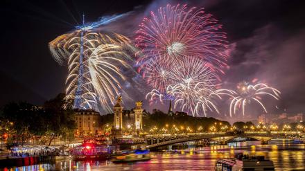 Vorbild Frankreich. So feierte Paris den Nationalfeiertag. In Berlin gab es stattdessen ein Feuerwerk an Delikatessen.