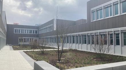Das neue Gebäude der Clay-Schule konnte im August 2023 bezogen werden. 