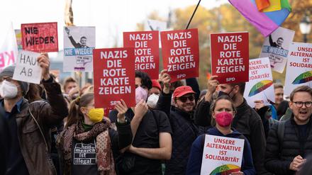 Ein Gegendemo zum AfD-Protest in Berlin am 8. Oktober.