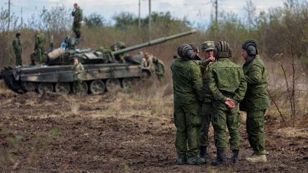 Viele russische Soldaten müssen ohne Vorbereitung in den Krieg ziehen.