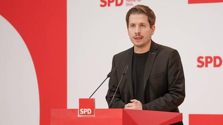 Kevin Kühnert (SPD-Generalsekretär) bei einer Pressekonferenz im November 2022.