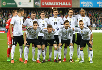 Haben gut lachen: Die deutsche Nationalelf führt im zweiten Monat in Folge die FIFA-Weltrangliste an. Trotzdem muss die Mannschaft in der Gruppenphase starke Gegner wie England oder Spanien fürchten.