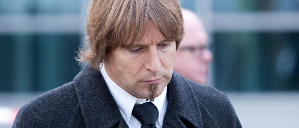 Bundesliga Medien Nürnberg entlässt Trainer Oenning