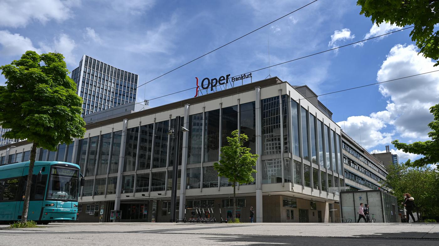 Once more named “Opera House of the Year,” Oper Frankfurt