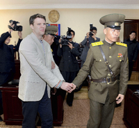 In einem Schauprozess wurde der US-Student Otto Warmbier in Nordkorea zu 15 Jahren Gefängnis verurteilt.